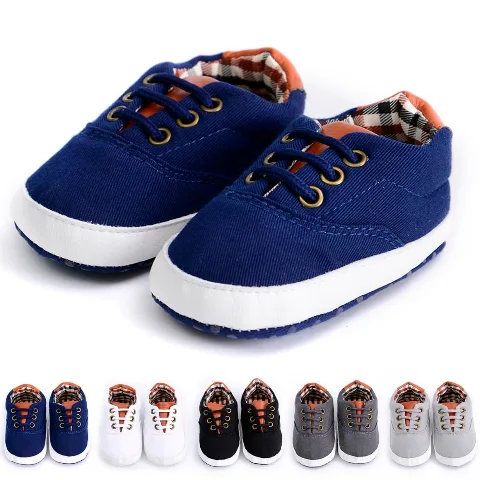 Chaussures en toile pour bébé