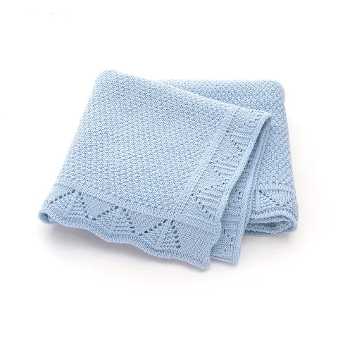 Couverture bébé en tricot