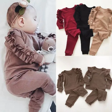 Ensemble sweat à volants et pantalon
