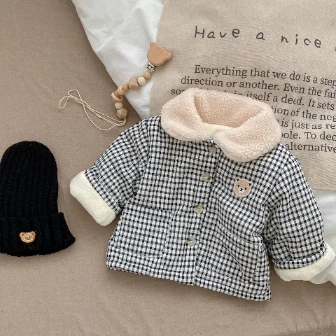 Manteau bébé matelassé à carreaux